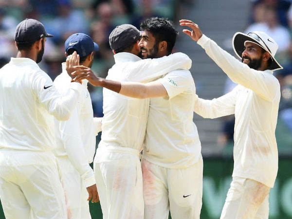 తొలి ఇన్నింగ్స్‌లో భారత్‌కు 292 ఆధిక్యం 