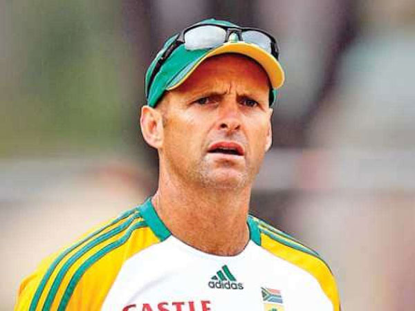 గ్యారీ కిర్‌స్టెన్ నేతృత్వంలో వరల్డ్‌కప్ నెగ్గిన టీమిండియా