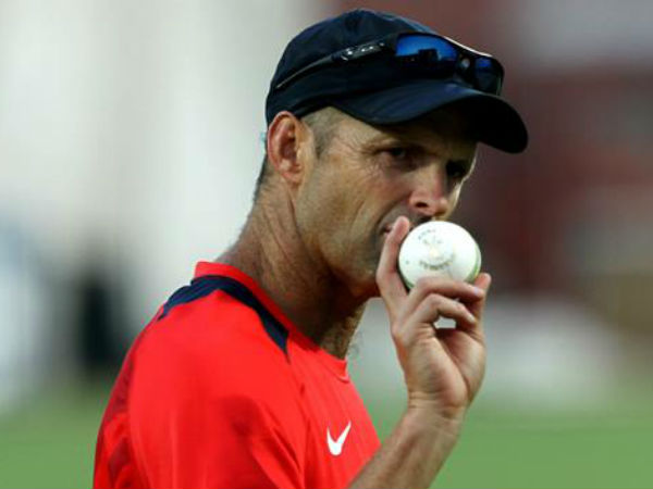 విదేశీ అభ్యర్థులను స్కైప్‌ ద్వారా 