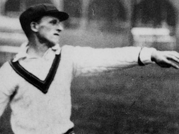 క్లారీ గ్రిమ్మెట్ (ఆస్ట్రేలియా - 200 వికెట్లు - 36 టెస్టులు)