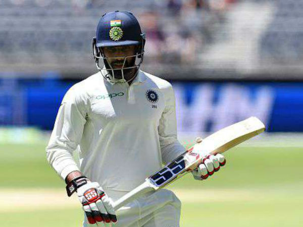 మంచి టెక్నిక్‌తోపాటు ఓర్పుగా క్రీజులో నిలబడతాడు