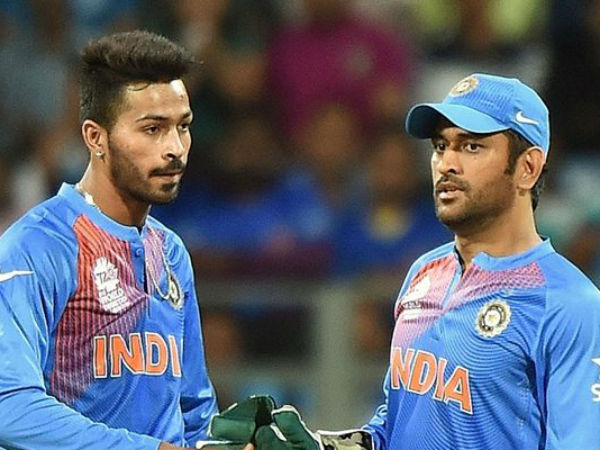 వన్డే సిరీస్‌కు ఎంపికైన పాండ్యా, ధోనీ