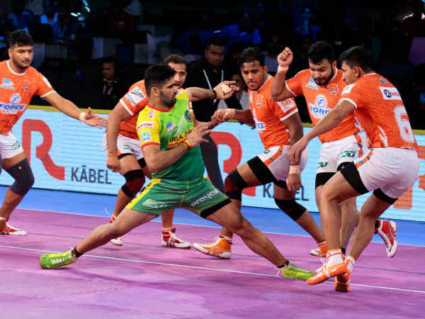 నువ్వానేనా అన్నట్లు సాగిన మ్యాచ్ 