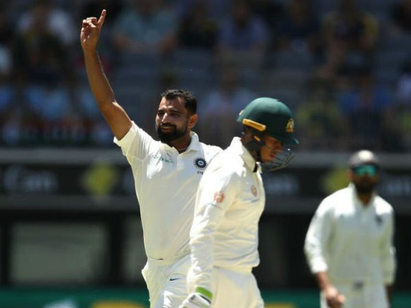 వరుస బంతుల్లో పైన్‌, ఫించ్‌లను ఔట్ చేసిన షమీ