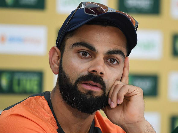 బ్యానర్ పట్టుకుని తిరగలేను