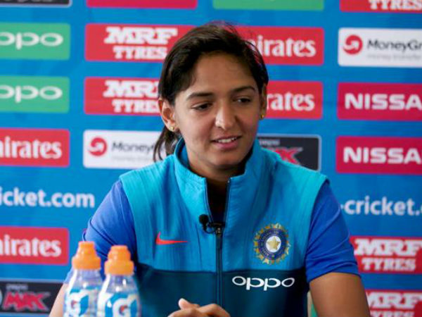  మహిళల క్రికెట్లో విభేదాలు