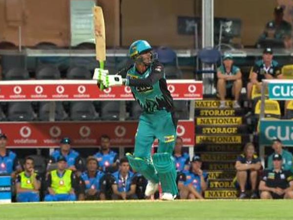 5 వికెట్ల తేడాతో బ్రిస్బేన్ హీట్ విజయం