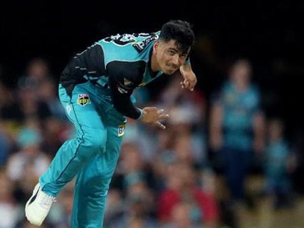 సీనియర్ బౌలర్లు అని తేడా లేకుండా 