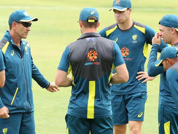 పిచ్ క్యూరేటర్ బ్రెట్ సిప్‌థోర్ప్ మాట్లాడుతూ 