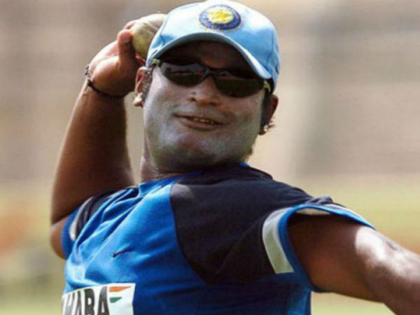 కొత్త కోచ్ పదవికి చివరి తేదీ డిసెంబర్‌ 14