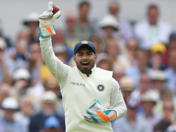 కేవలం క్యాచ్‌ల రూపంలోనే 15 వికెట్లను