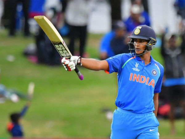 అరంగ్రేట మ్యాచ్‌లోనే హాఫ్ సెంచరీతో 