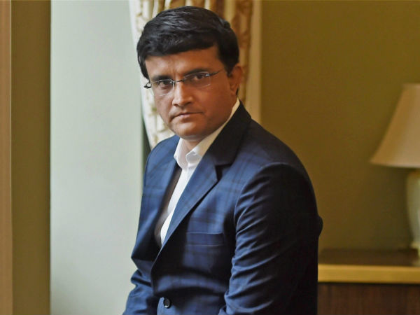 బౌలర్లు విజృంభించడంతో