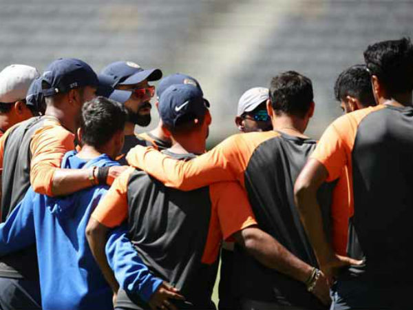 బాక్సింగ్ డే టెస్ట్ నుంచి ఓపెనర్లు ఔట్