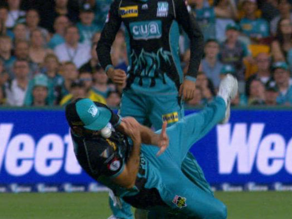 మ్యాచ్‌లో గాయపడ్డ బెన్ కట్టింగ్