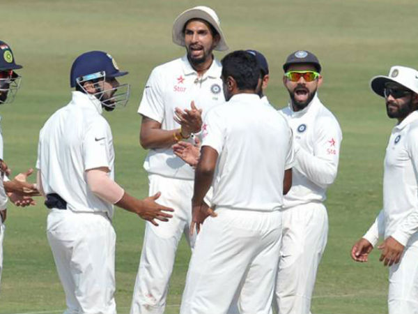 అలెన్‌ బోర్డర్‌ ఒక్కడే ట్రోఫీని 