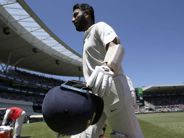 నెమ్మదిగా ఆడుతున్నాడనే కారణం చూపుతూ