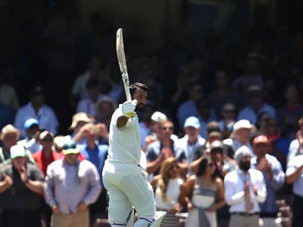 డబుల్ సెంచరీ దిశగా దూసుకెళ్లి.. కాస్తలో 