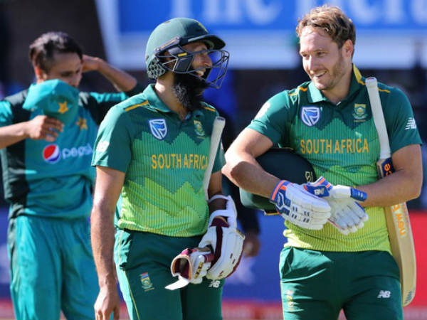 5 వికెట్ల తేడాతో నెగ్గిన పాక్