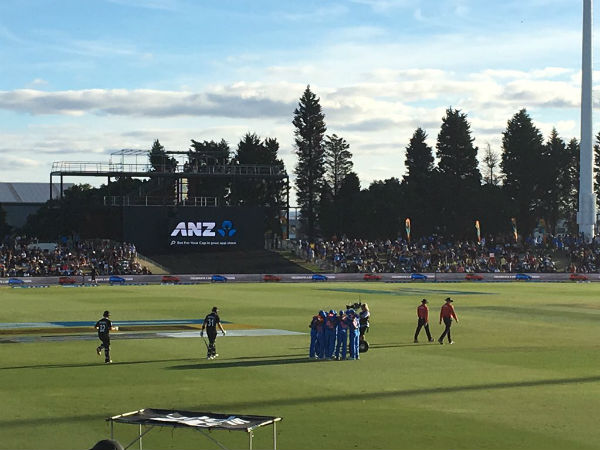 టీమిండియా 324/4