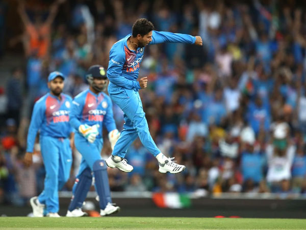 ముస్తాక్‌‌తో కలిసి స్టార్క్ మూడో స్థానంలో