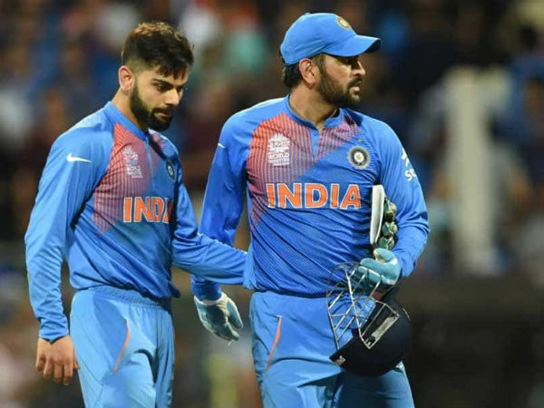 31 వికెట్లు తీసిన ధోని 31 వికెట్లు తీసిన ధోని