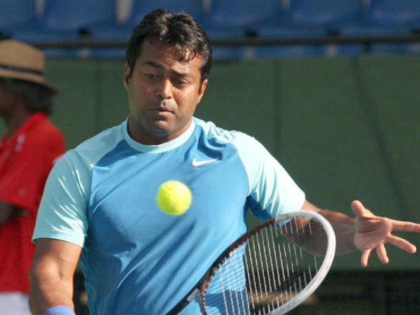 పేస్‌ జోడీ ఔట్‌: 