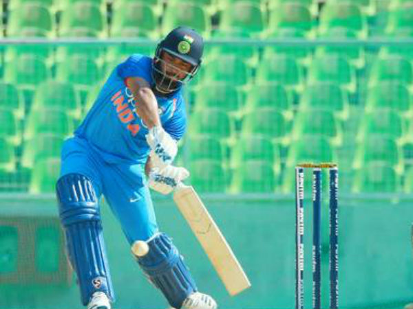 పంత్‌కు చోటు దక్కలేదు