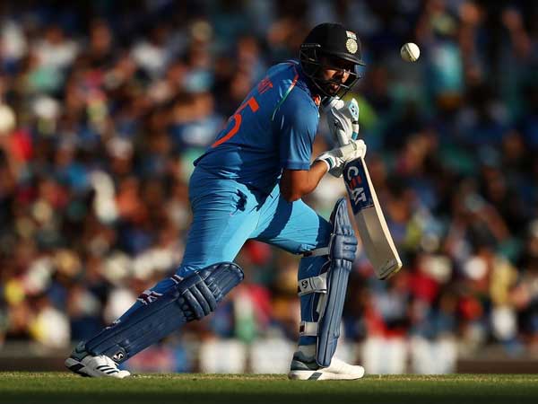 అత్యధిక సెంచరీలు బాదిన విదేశీ క్రికెటర్‌గా