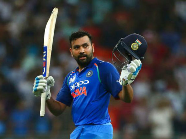 రెండు సిక్సులతో ధోని సరసన రోహిత్