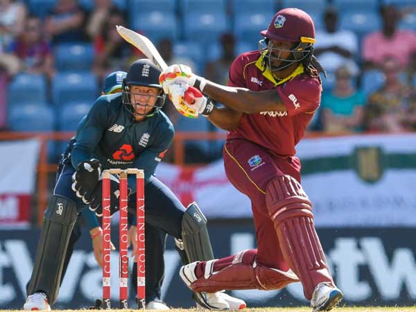 నాలుగో వికెట్‌కు 204 పరుగులు 