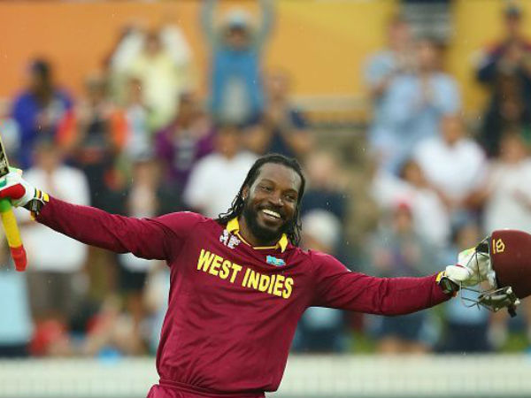 అఫ్రిది 476 సిక్సర్ల రికార్డుని బద్దలు కొట్టిన గేల్