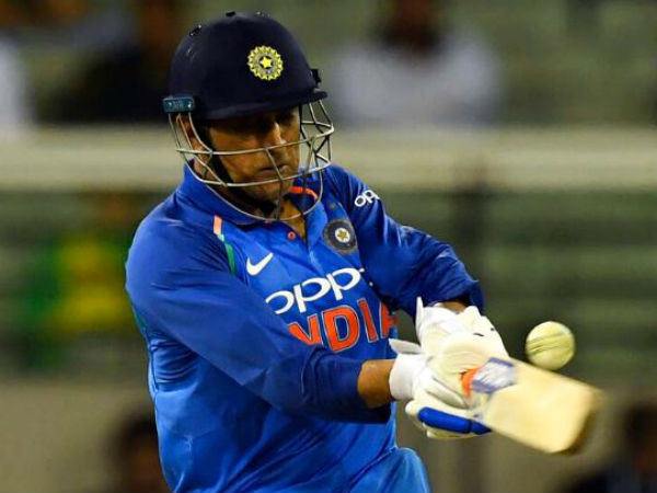 20వ ఓవర్ వరకూ భారత్ ఖాతాలో ఒక్క ఫోర్ లేదు