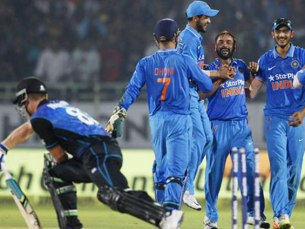 బుధవారం మధ్యాహ్నం 12.30 గంటలకు తొలి టీ20