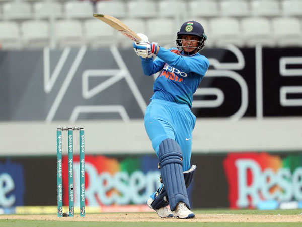 హాఫ్ సెంచరీతో రాణించిన రోడ్రిగ్స్‌