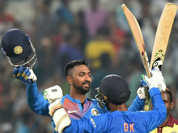 ఆఖరి ఓవర్లో భారత విజయానికి 16 పరుగులు 