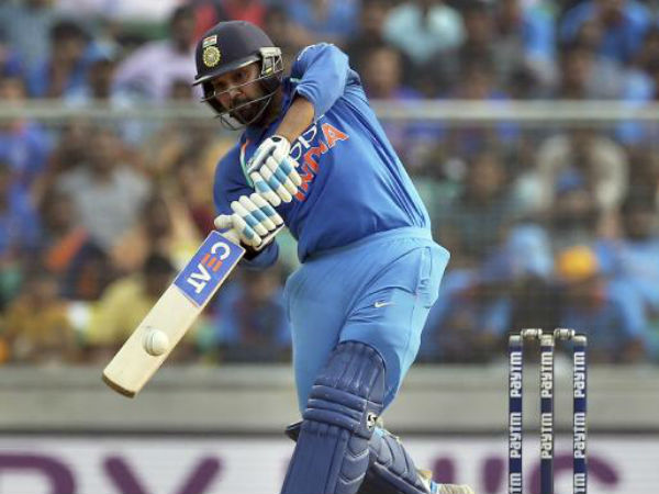 టీ20ల్లో అత్యధిక సిక్సర్లు బాదిన క్రికెటర్గా టీ20ల్లో అత్యధిక సిక్సర్లు బాదిన క్రికెటర్గా