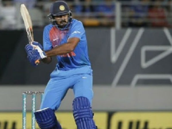 బ్యాటింగ్‌తో అలరించిన విజయ్ శంకర్