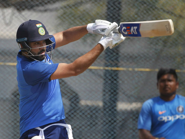 తురుపు ముక్కలుగా షార్ట్‌, జే రిచర్డ్‌సన్