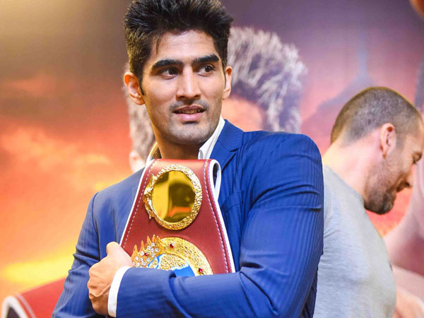 విజేందర్‌ సింగ్‌ ఒక నెల జీతాన్ని