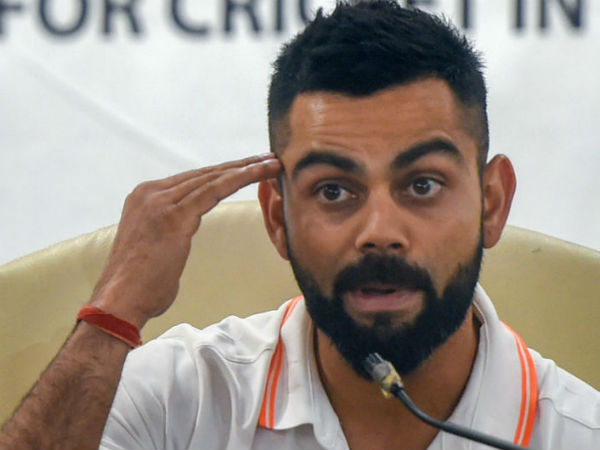 కోహ్లీ ఫౌండేషన్‌ ద్వారా ప్రతి ఏటా అవార్డులు