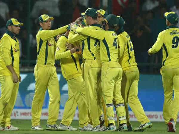 జట్టు స్కోరు 132 వద్ద రోహిత్ శర్మ పెవిలియన్‌కు