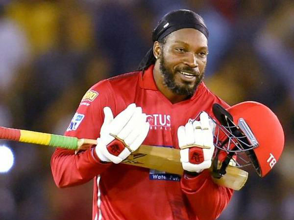 క్రిస్‌గేల్ 106 సగటుతో ఏకంగా 424 పరుగులు