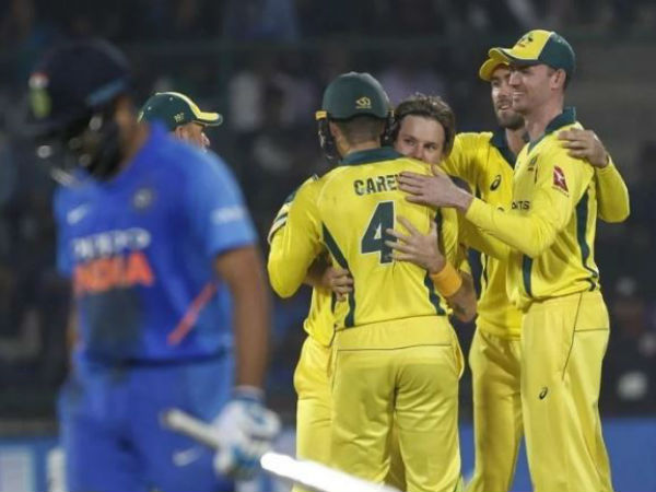 ప్యాట్ కమిన్స్ రికార్డు