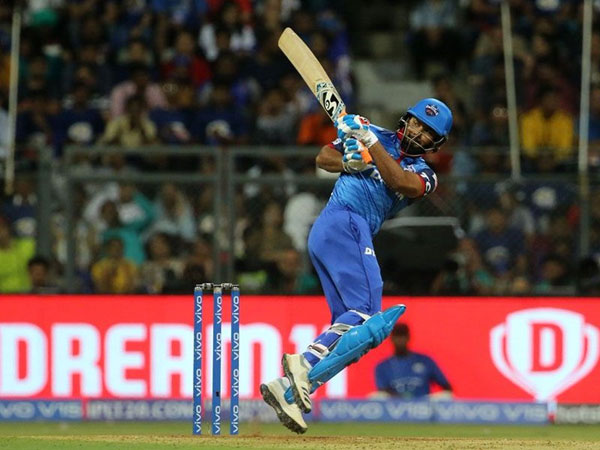 తొలుత బ్యాటింగ్ చేసిన ఢిల్లీ 