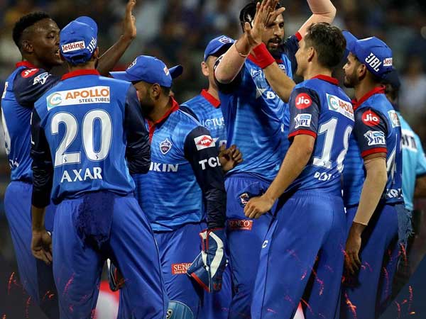 ధోని రికార్డు బద్దలు