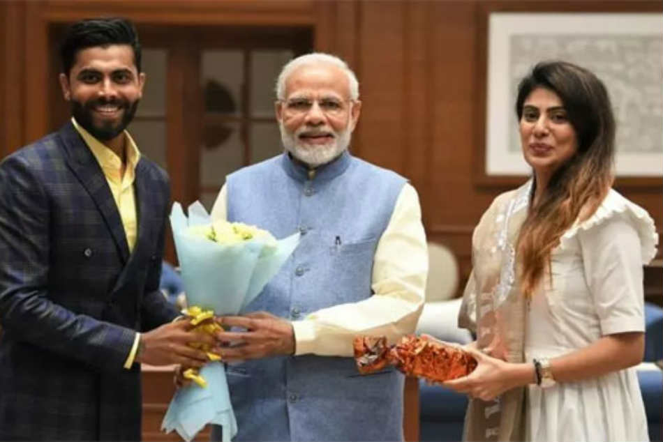  Ravindra Jadeja’s wife Rivaba joins BJP