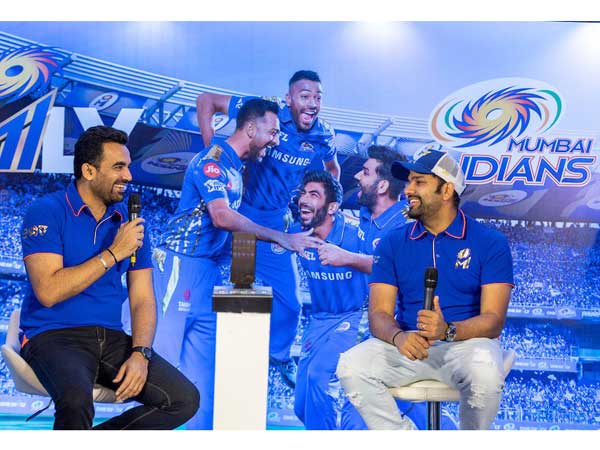 ఇంట్లో ఖాళీగా కూర్చోవడం కంటే ఐపీఎల్ ఆడటమే ఉత్తమం