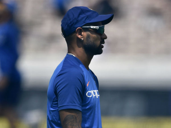 న్యూస్ పేపర్స్‌ చదవను