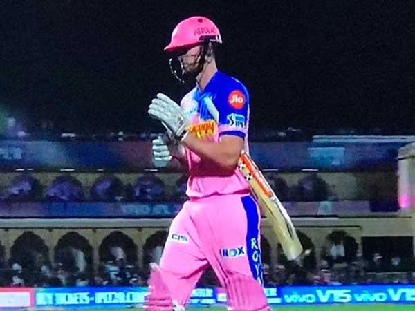 టీ20ల్లో వరుసగా ఐదు మ్యాచ్‌ల్లో డకౌట్